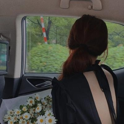 三条黑暗的街道